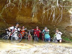 Les VTTistes Canyoningeurs